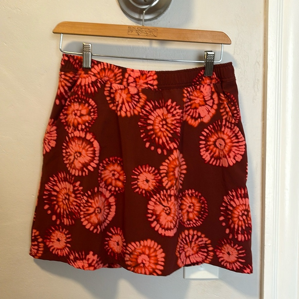Toad&Co fun skirt with pockets and built in shorts